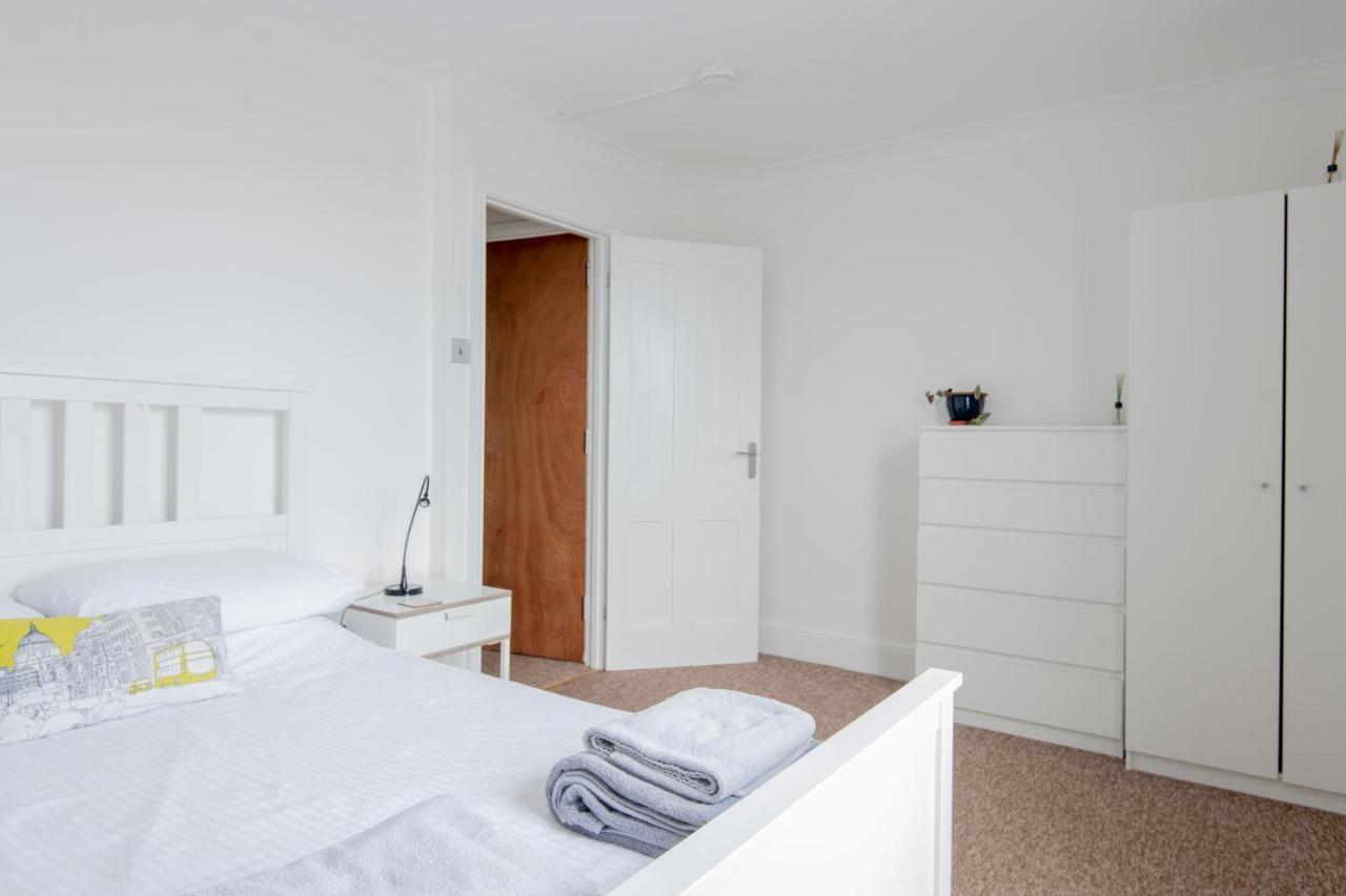 Fantastic 3 Bed Brighton House- Sleeps 6- Superfast Wifi And Garage 아파트 외부 사진