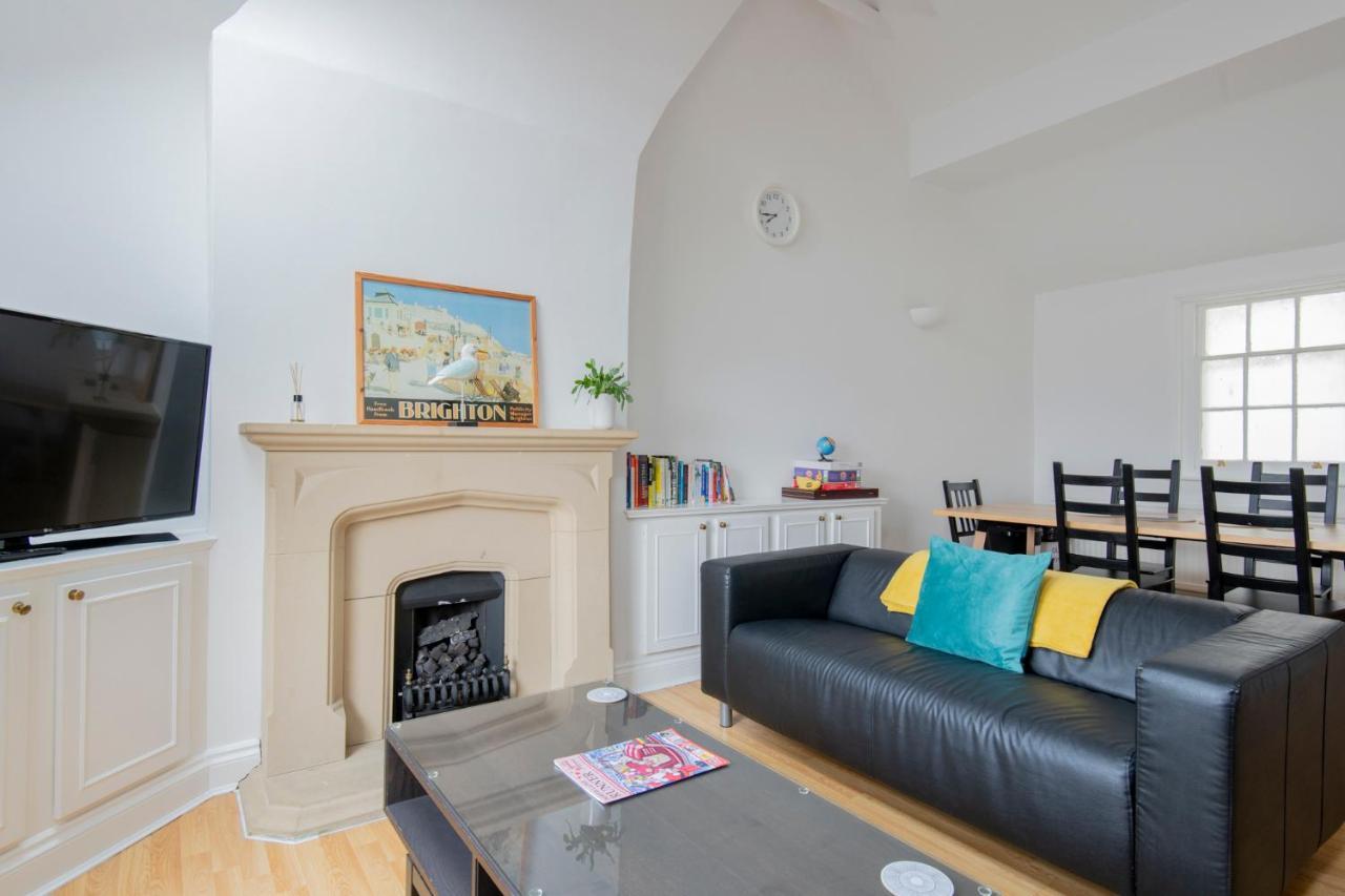 Fantastic 3 Bed Brighton House- Sleeps 6- Superfast Wifi And Garage 아파트 외부 사진