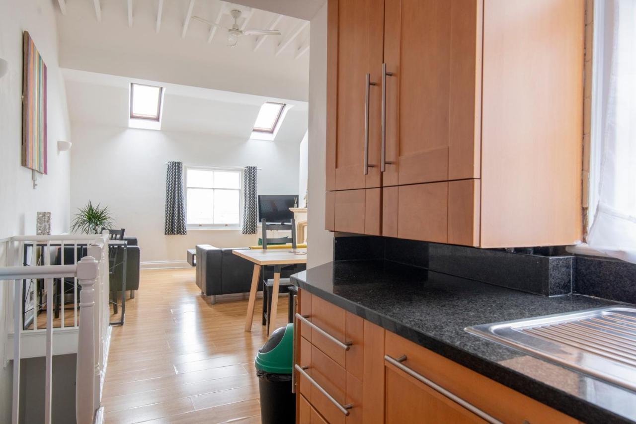 Fantastic 3 Bed Brighton House- Sleeps 6- Superfast Wifi And Garage 아파트 외부 사진