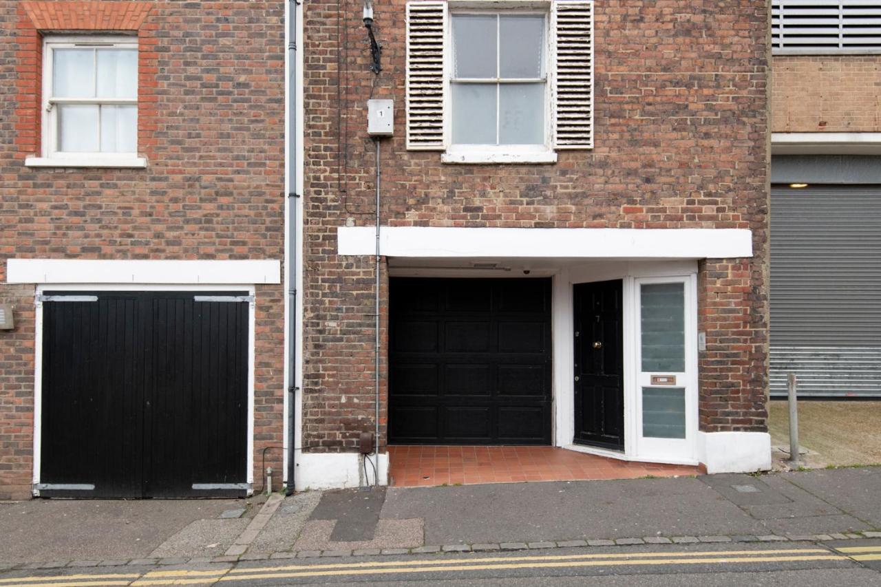 Fantastic 3 Bed Brighton House- Sleeps 6- Superfast Wifi And Garage 아파트 외부 사진